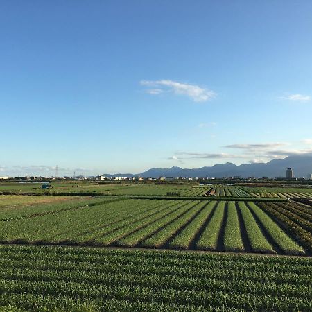 啾吉民宿河畔館 宜蘭五結8到14人包棟民宿 Yilan Exteriör bild