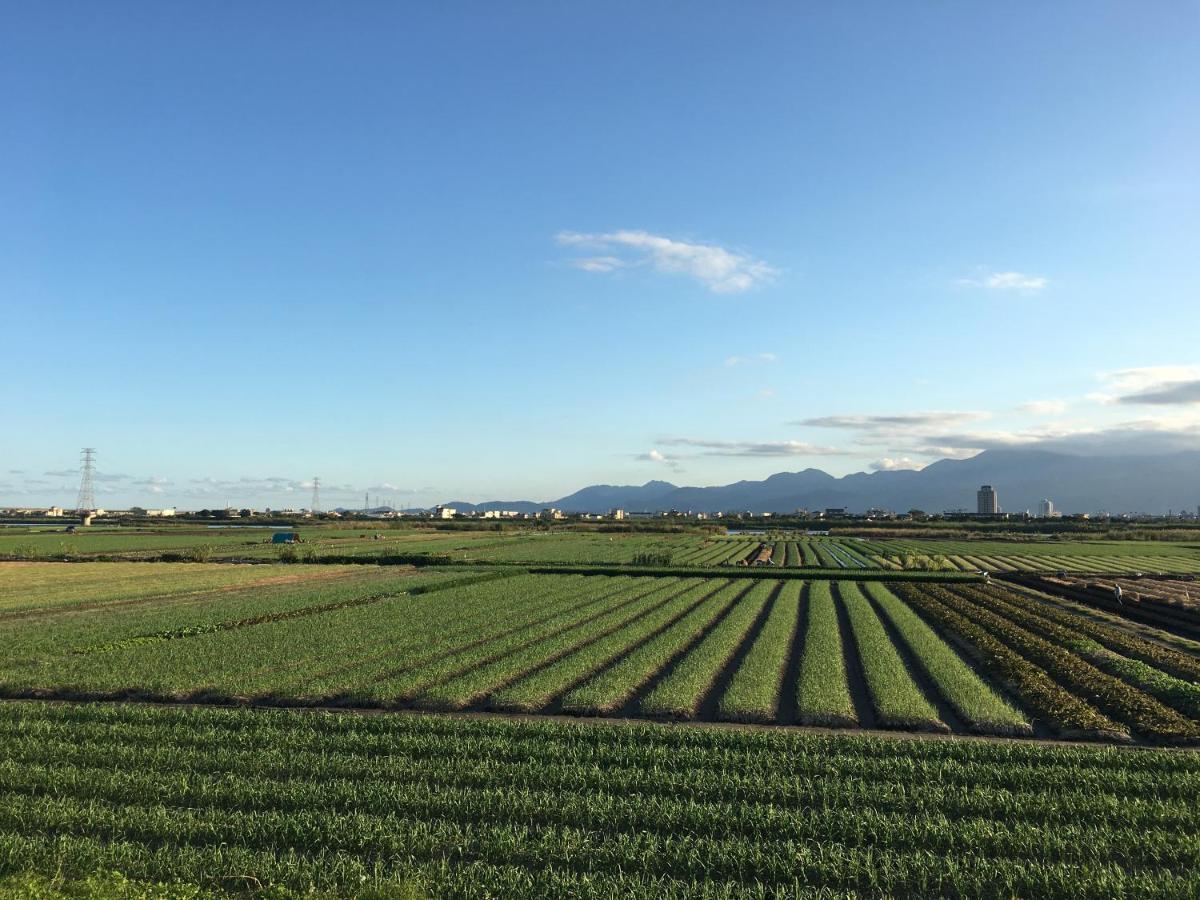 啾吉民宿河畔館 宜蘭五結8到14人包棟民宿 Yilan Exteriör bild